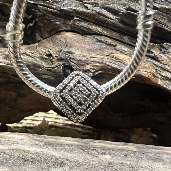 Authentic Pandora Geometric Lines Charm with Clear Pave Zirconias Rombos - Picture 7 of 9